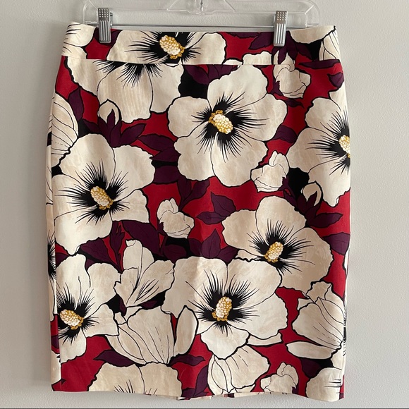 Ann Taylor Factory Red Floral Print Pencil Skirt Size 10 - Picture 1 of 11